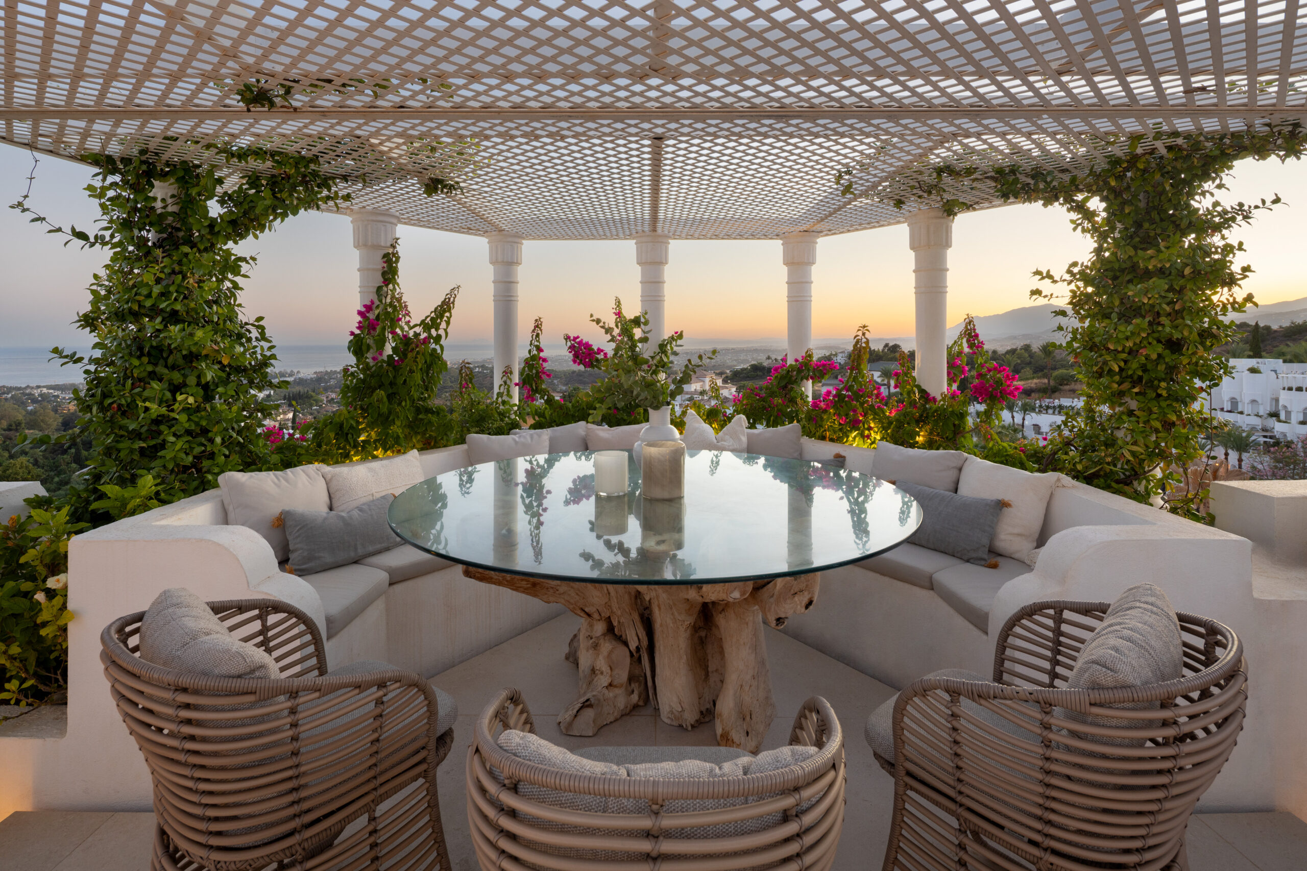 Penthouse Colgantes 24