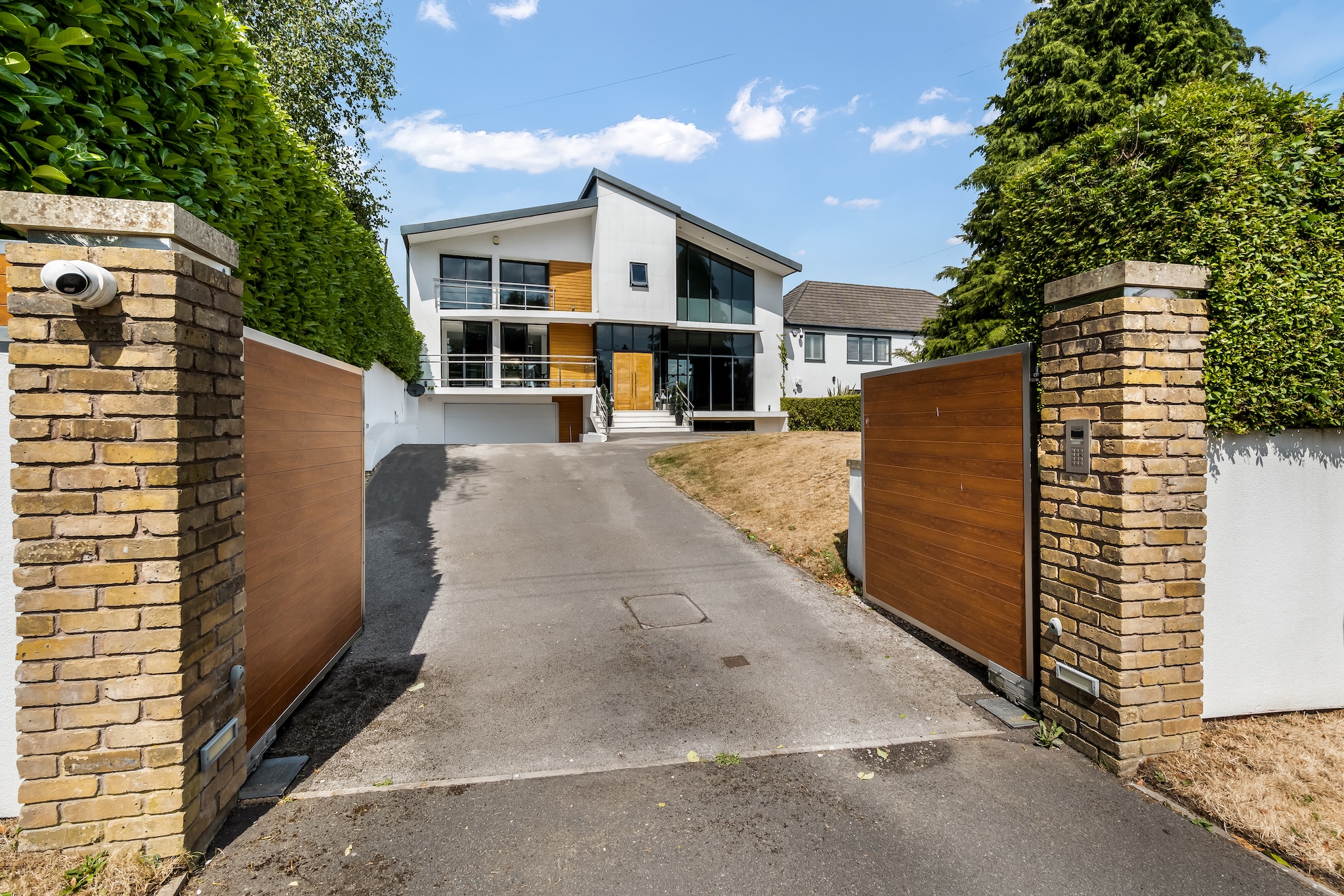 Dore Road, Sheffield, S174