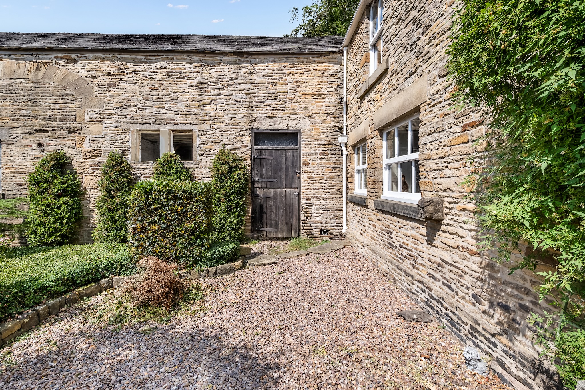 BARLEY HALL STABLES6